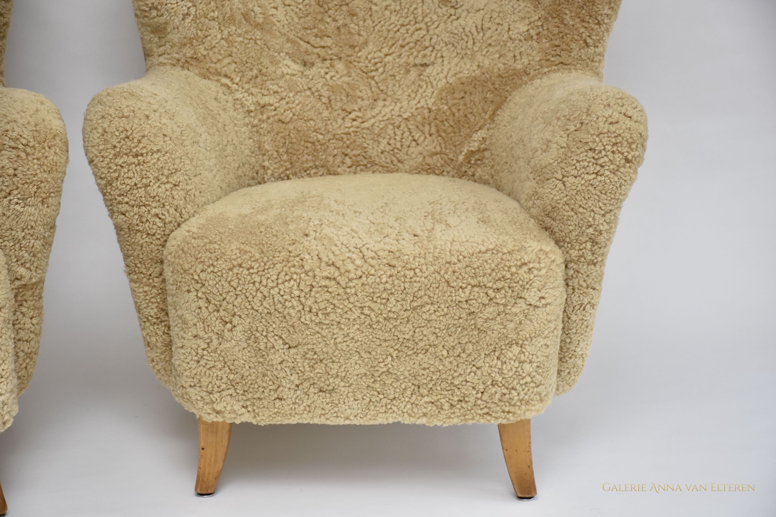 Pair of armchairs 'Laila' in honey sheepskin by Ilmari Lappalainen
