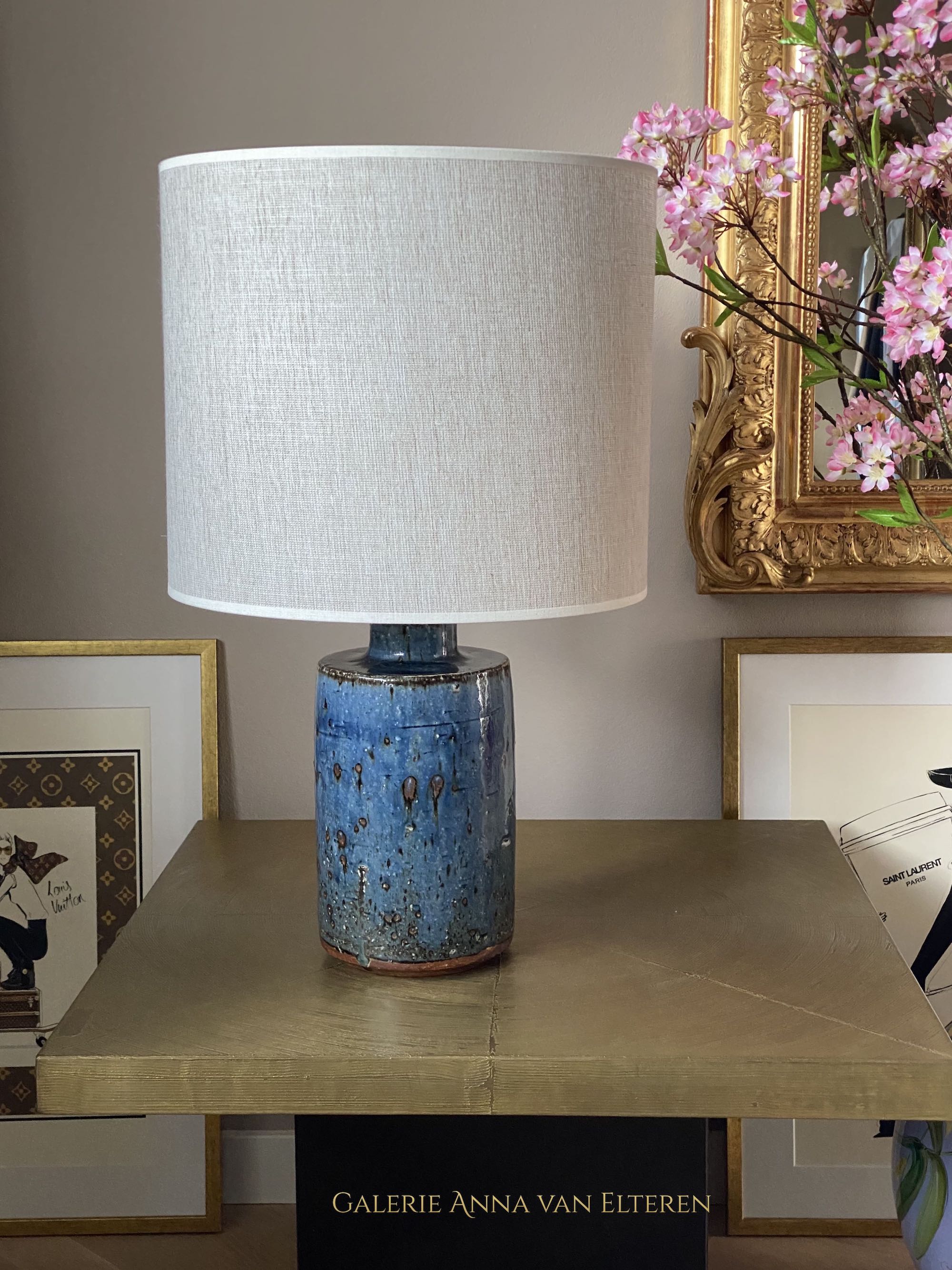Mid-century Zweedse blauwe keramiek tafellamp van Marianne Westman