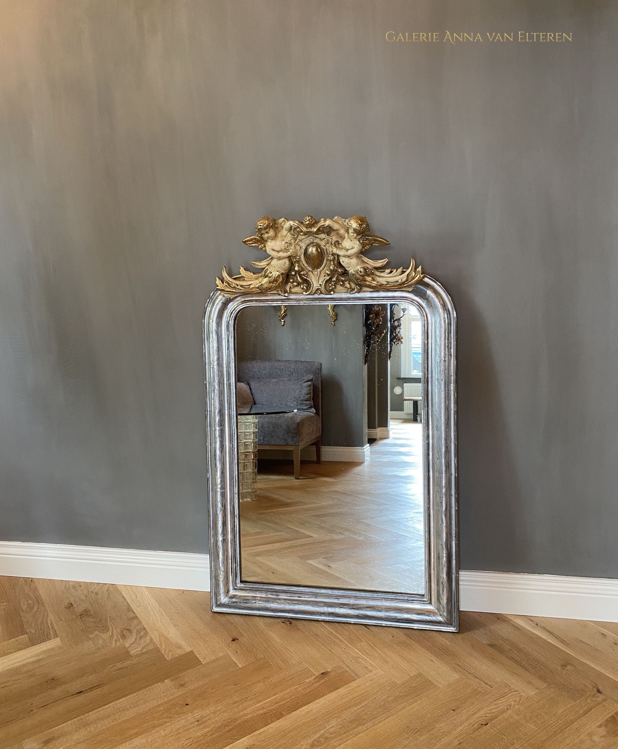 Antiker französischer Spiegel Louis-Philippe mit Cherubinen