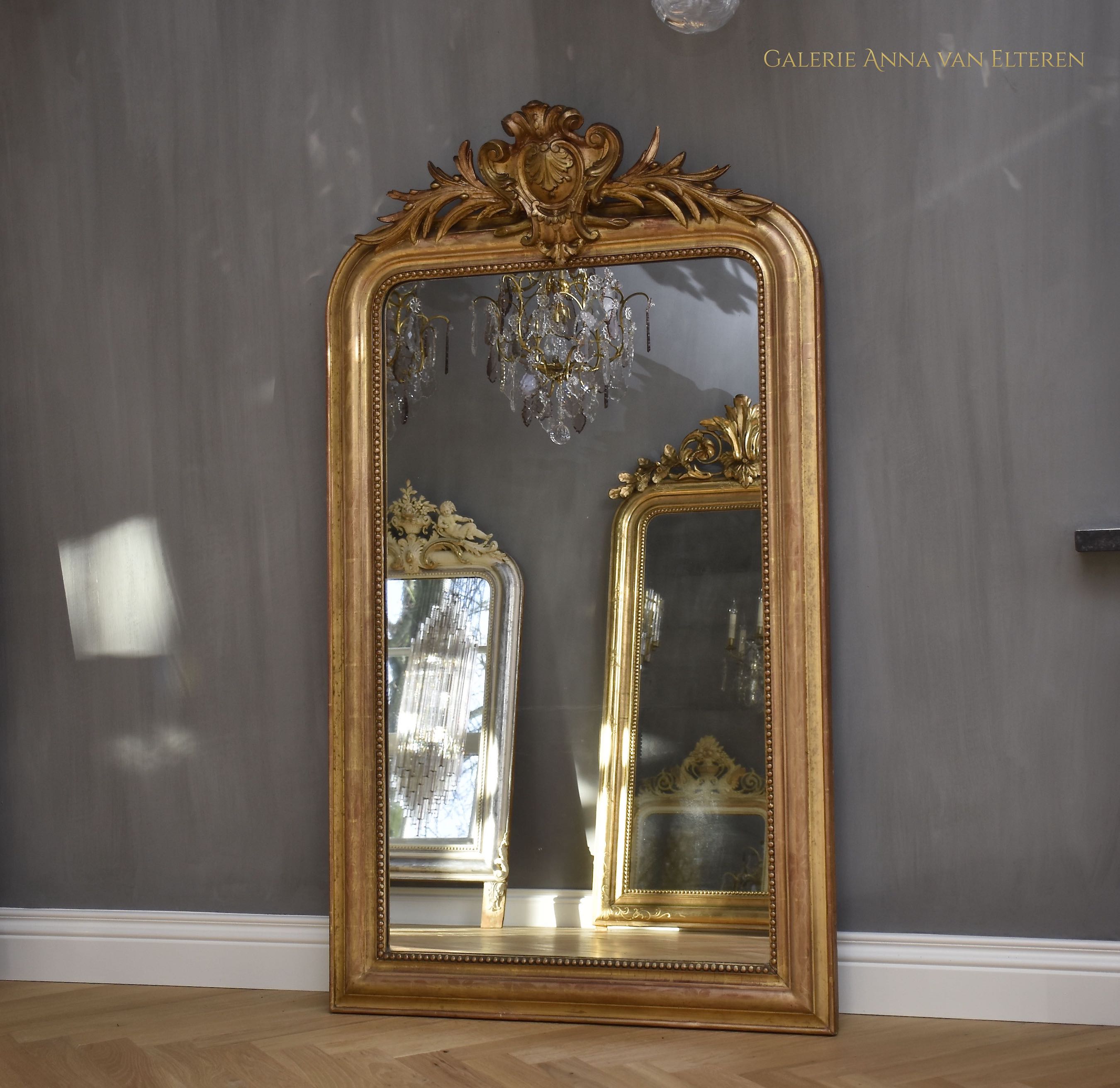 19th c. French mirror Louis Philippe with a crest