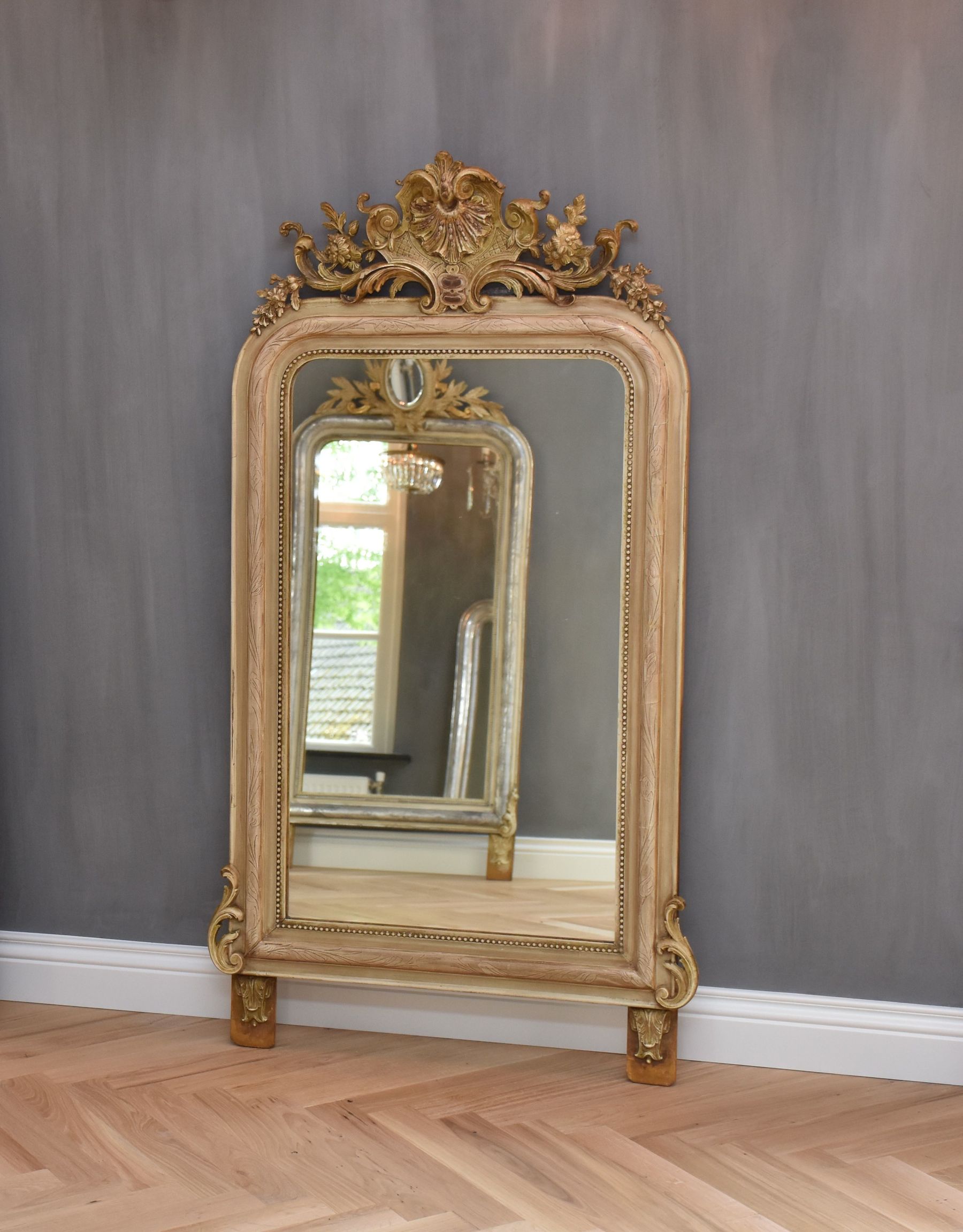 19e eeuwse Franse spiegel met een kuif