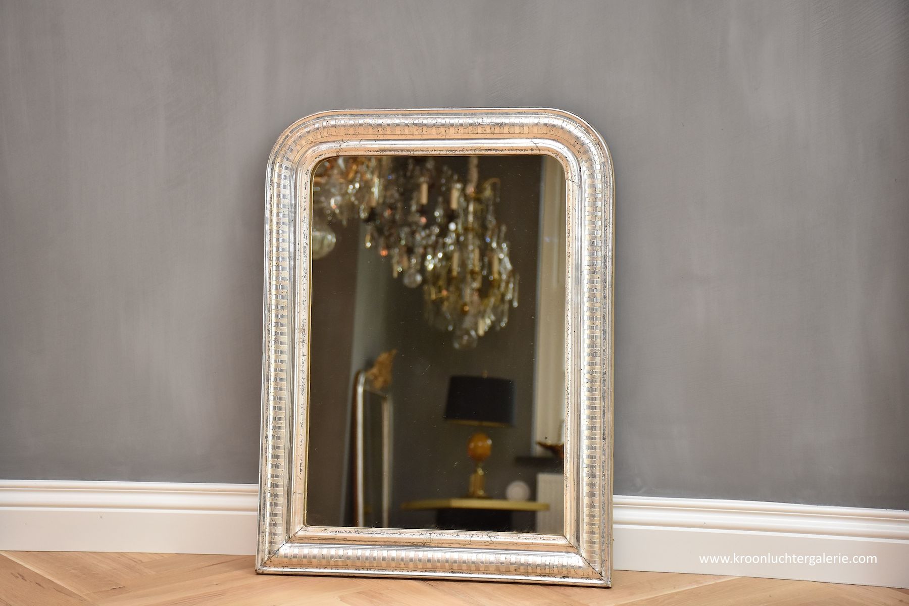 Antiker französischer Spiegel
