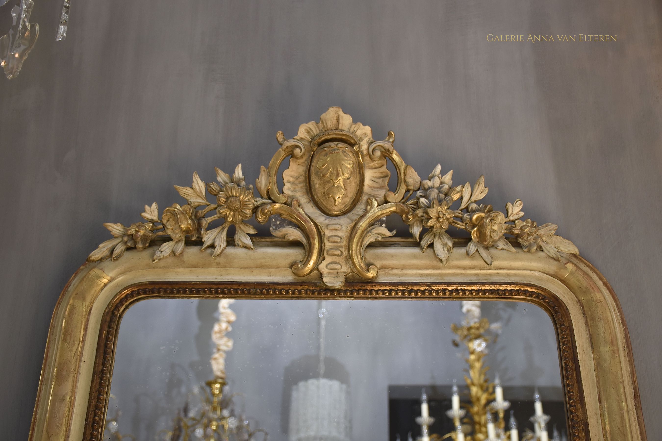 19th c. French mirror Louis-Philippe with a crest