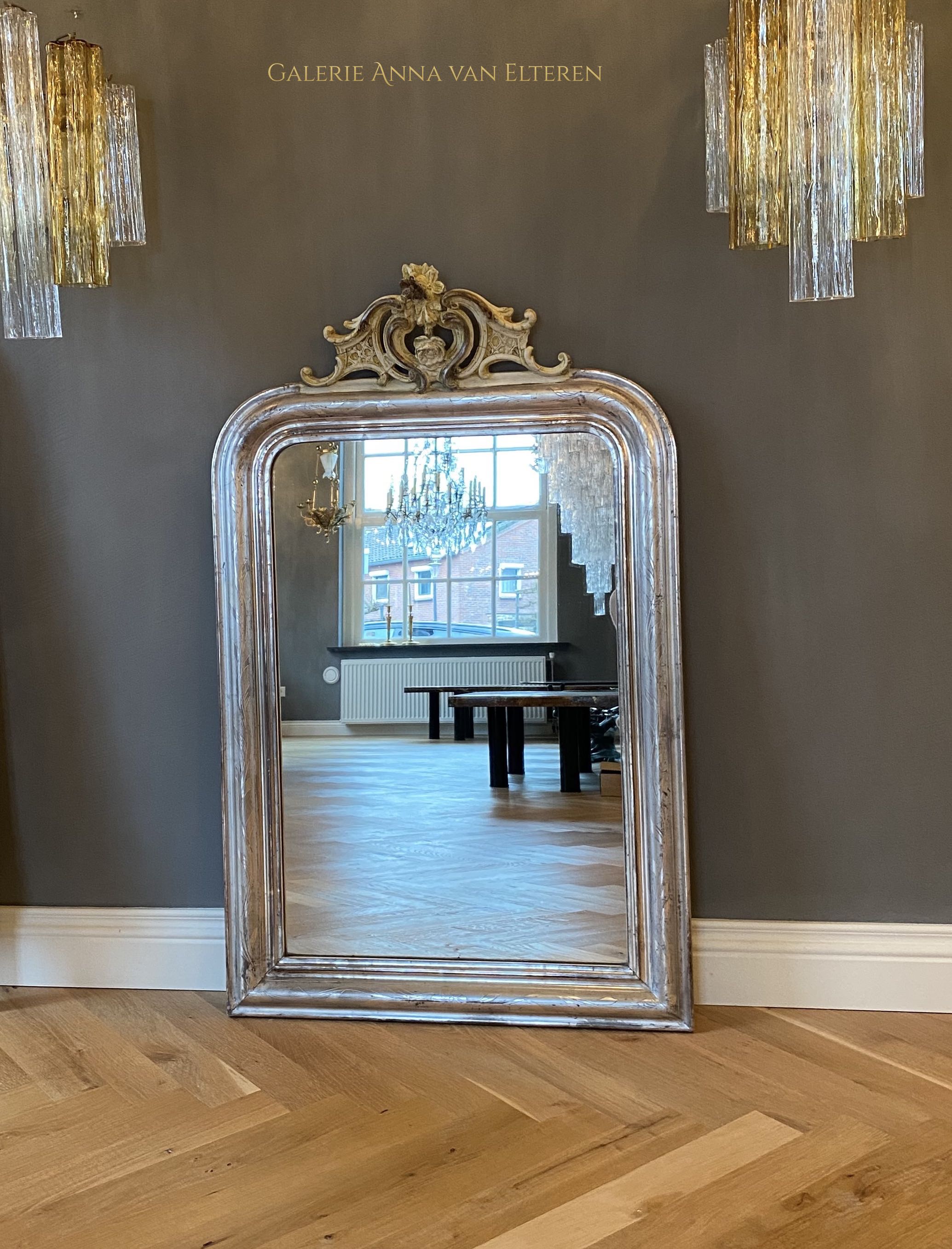 19th c. French mirror with a pretty crest