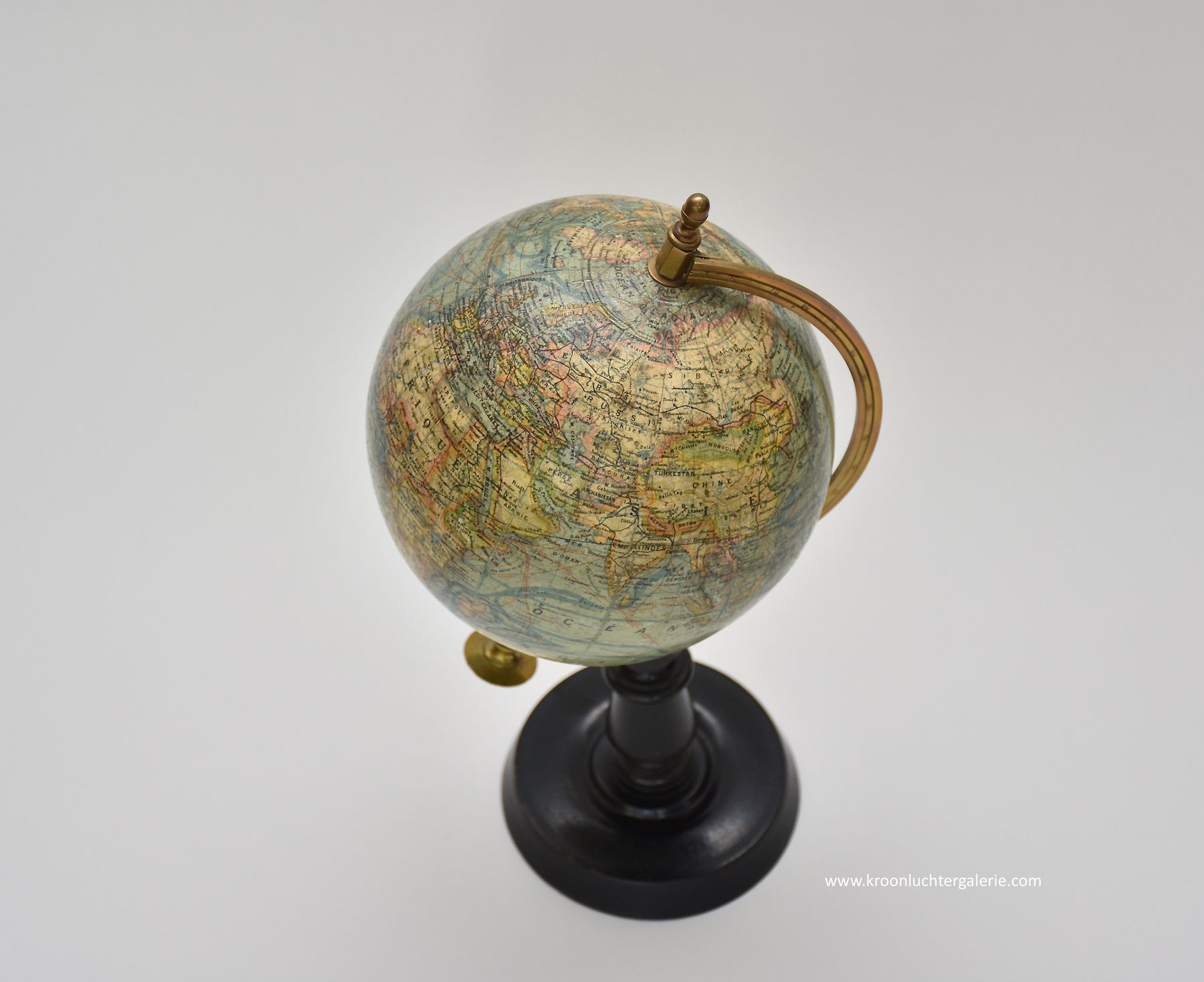J. Forest Paris antieke tafel globe/ wereldbol