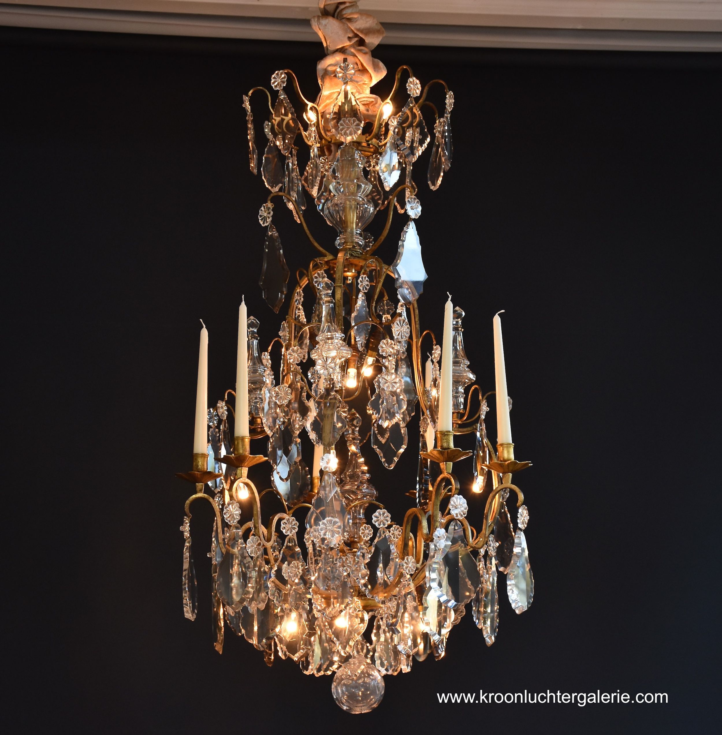 French chandelier with candles and lights, Ref. 589