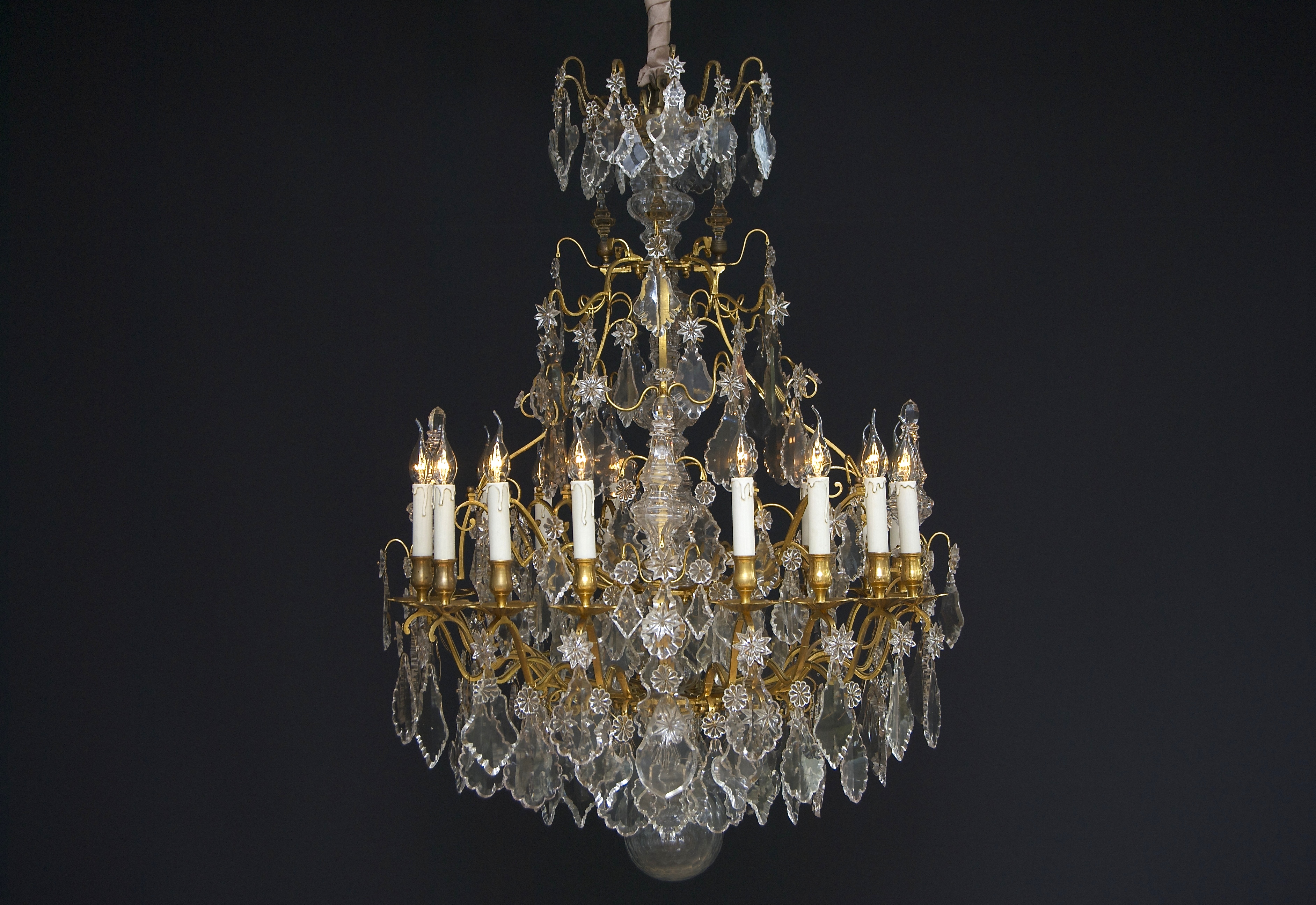 Late 19th century French crystal chandelier
