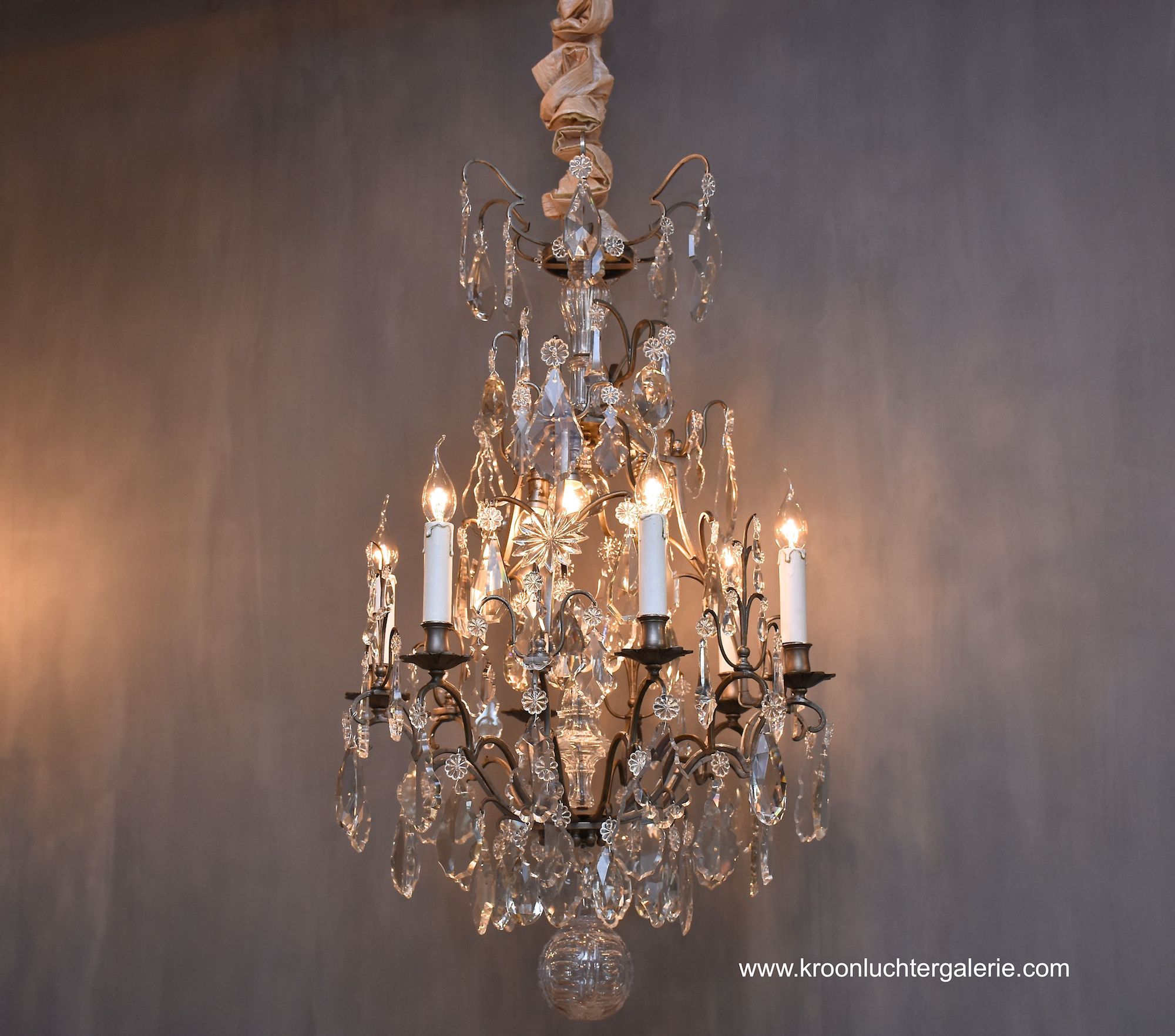 French chandelier in the style of Louis XV