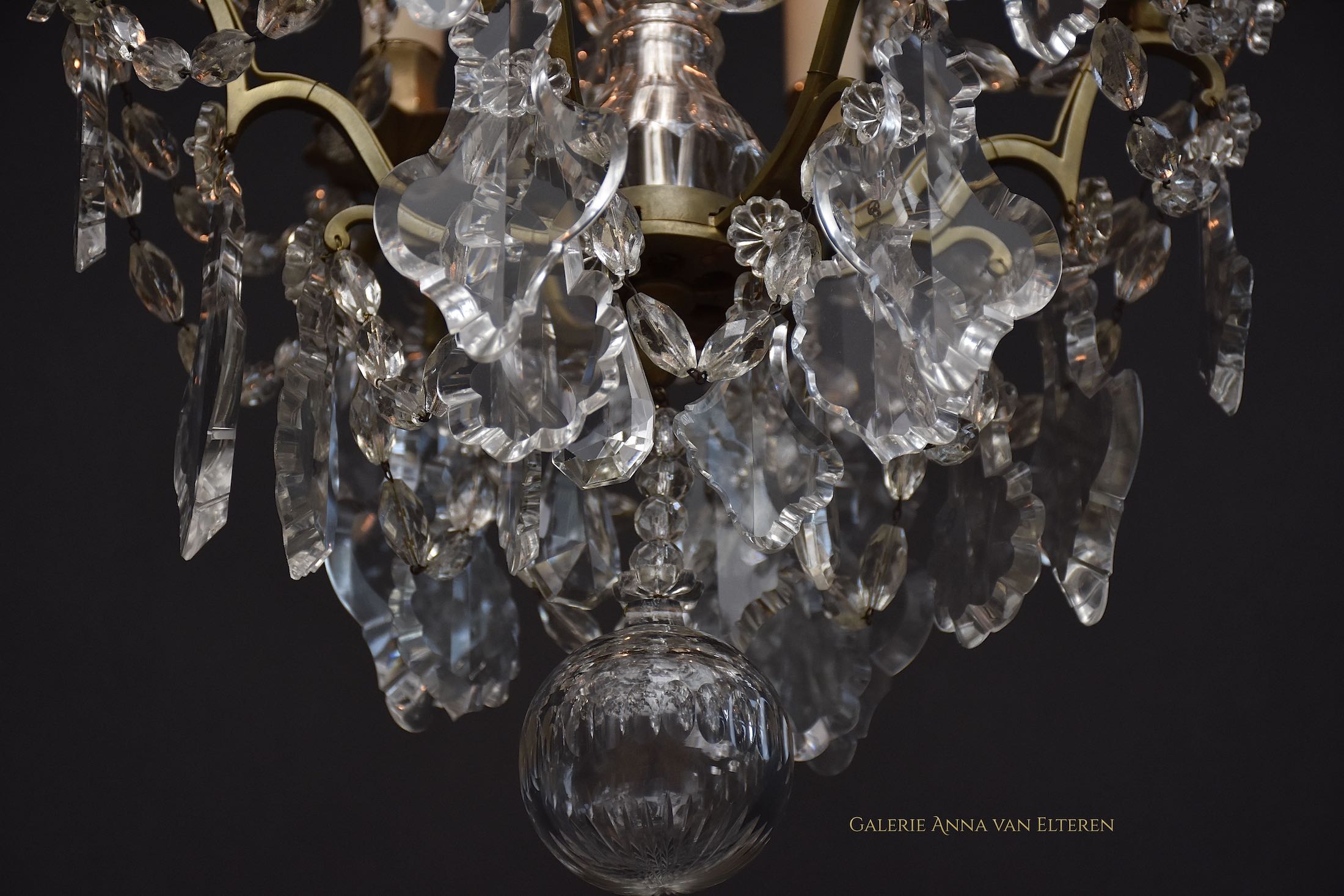 Antique French chandelier in the style of Louis XVI