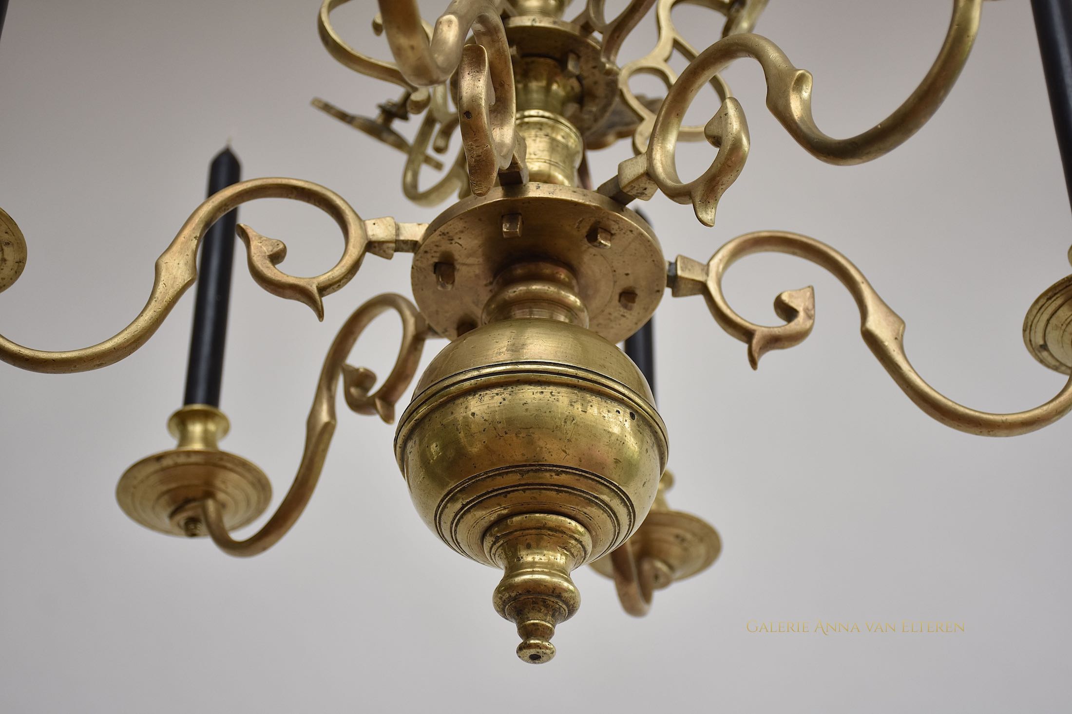 Antique bronze candle chandelier