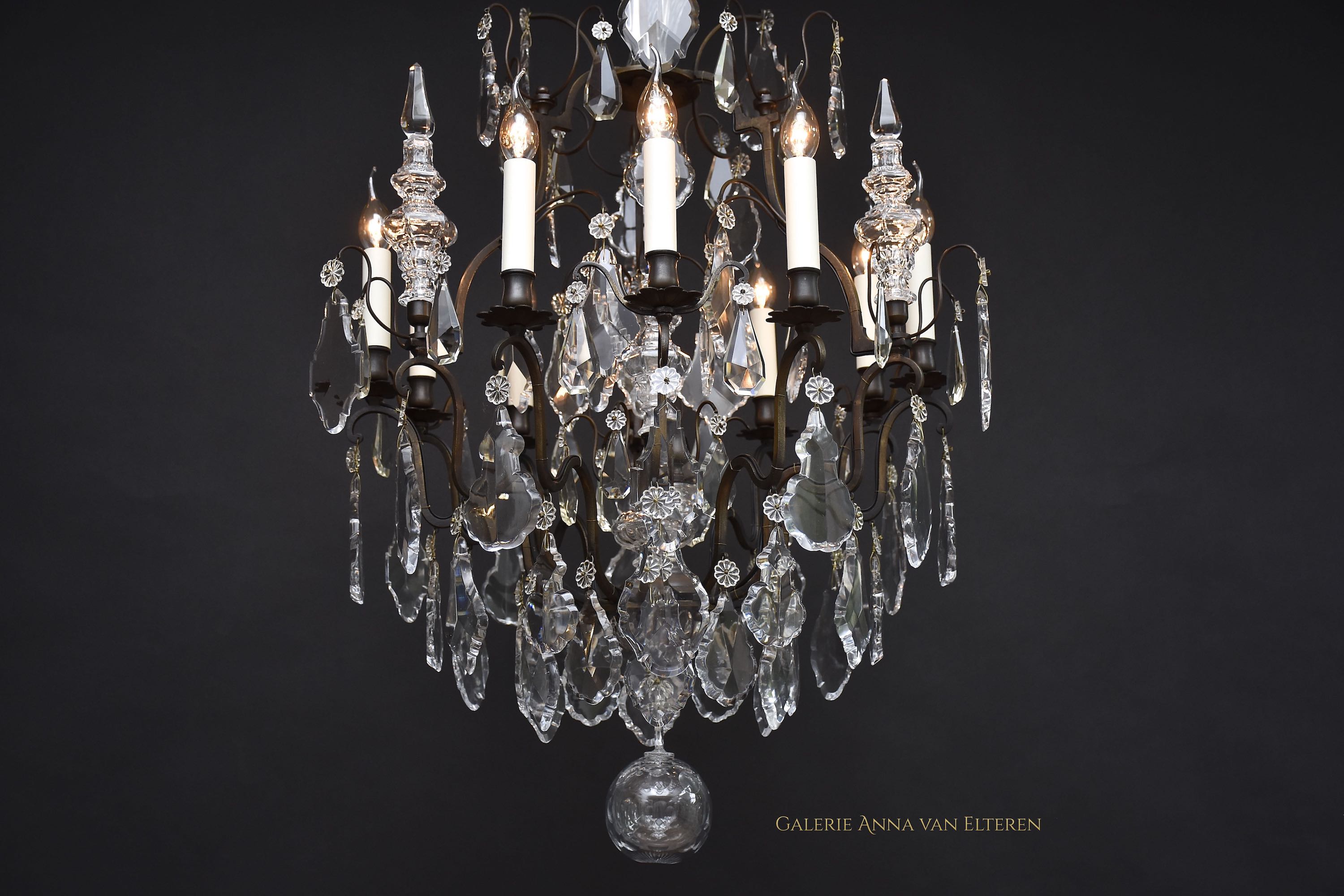 Large Louis XV style bronze and Baccarat crystal French chandelier