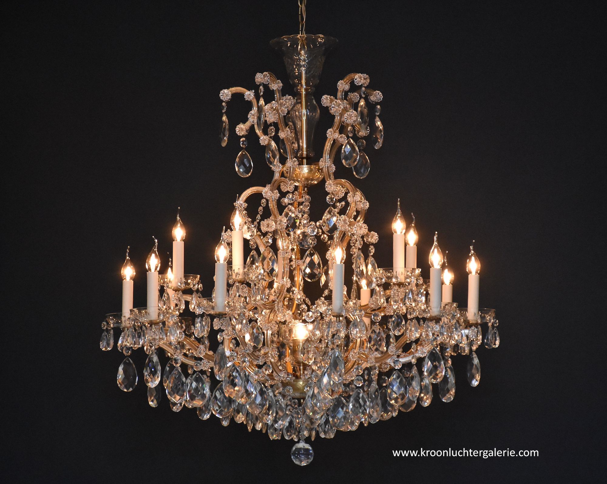 Large Bohemian chandelier with 16 light